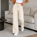 (Compre 2 e Leve 3) Calça Pantalona Helena em Malha de Seda Gelo e Poliéster
