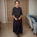 Vestido Mathilde™ em Algodão Leve com Saia Evasê Fluida / Sofisticação e Conforto para a Mulher Moderna!