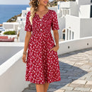 Vestido Valentina com Botões Frontais, Estampa Floral e Mangas Curtas